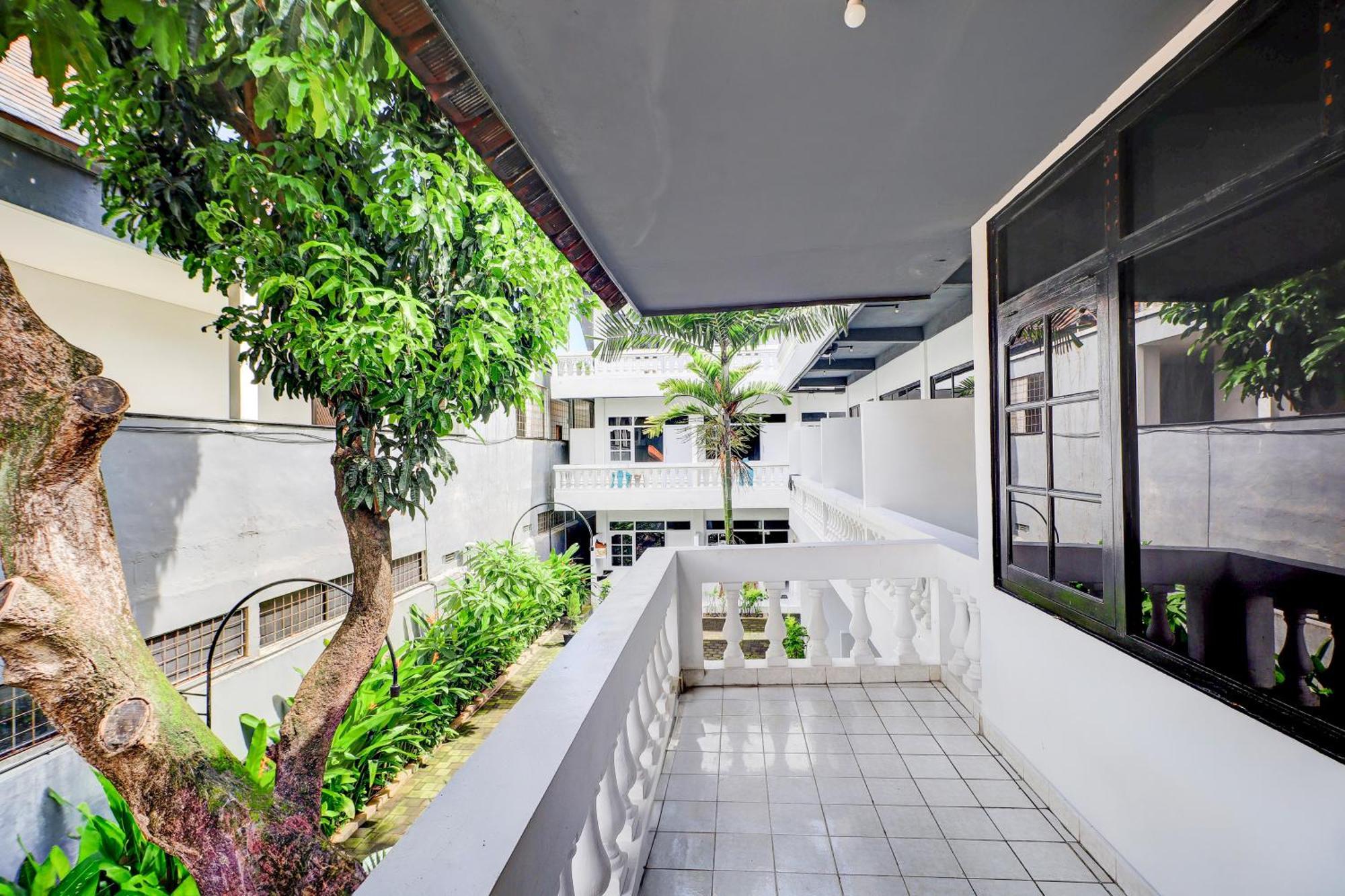 Collection O Legian Near Legian Beach ภายนอก รูปภาพ